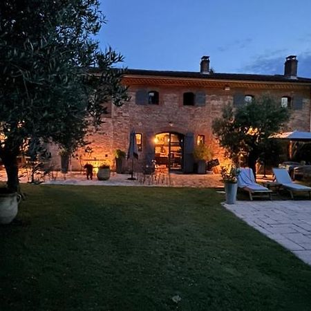 Le Clos De Mara Issus Exteriör bild